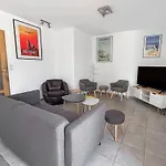 Maison Spacieuse, Piscine Parking Prive & Jardin * Castries