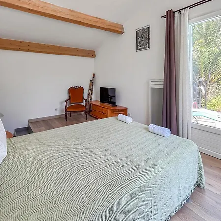 Maison Spacieuse, Piscine Parking Prive & Jardin Appartement *
