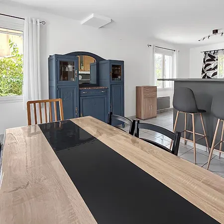 Maison Spacieuse, Piscine Parking Prive & Jardin Appartement *